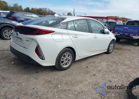 2020 Toyota Prius Prime Limited z USA, uszkodzony, nr VIN JTDKARFP5L3152132